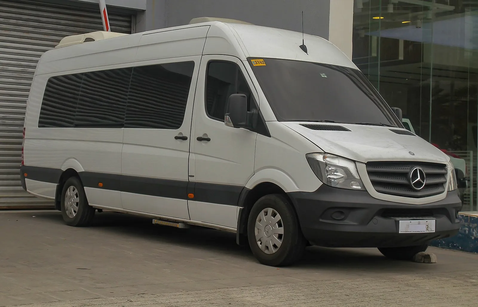 Mercedes-Benz Sprinter 515 CDI 2017 г., 20 мест — Фото 5 из 5