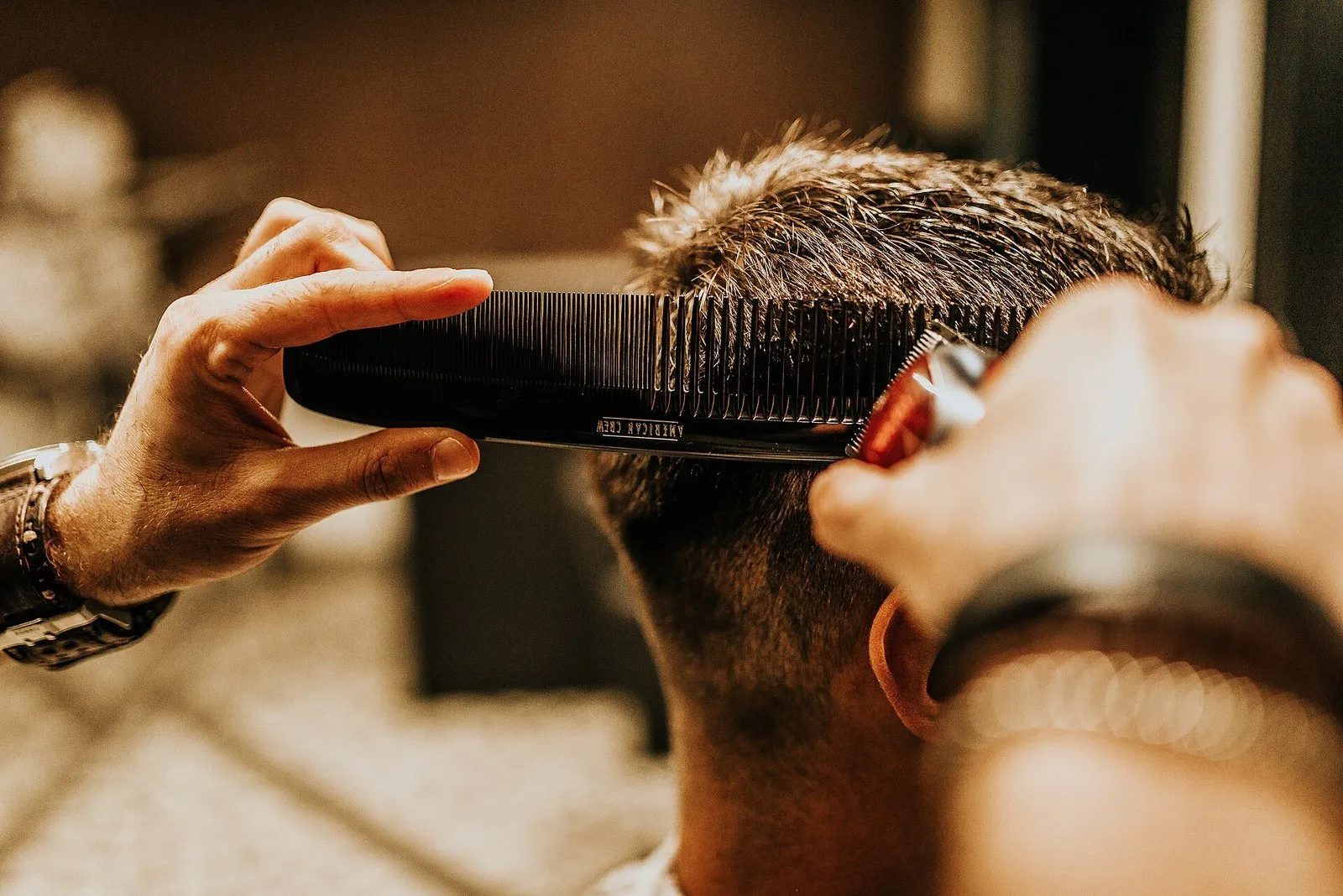 Барбершоп: мужские стрижки, оформление бороды — 3 фотоның 2-сі