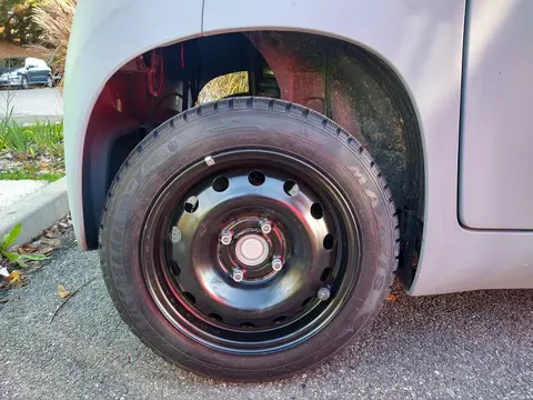 Зимние колёса в сборе на Lada Granta 175/65 R14