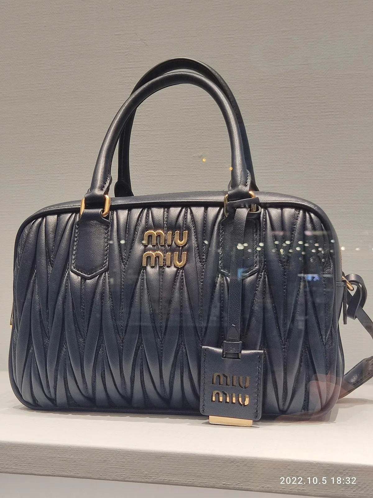 Женская кожаная сумка Michael Kors Jet Set