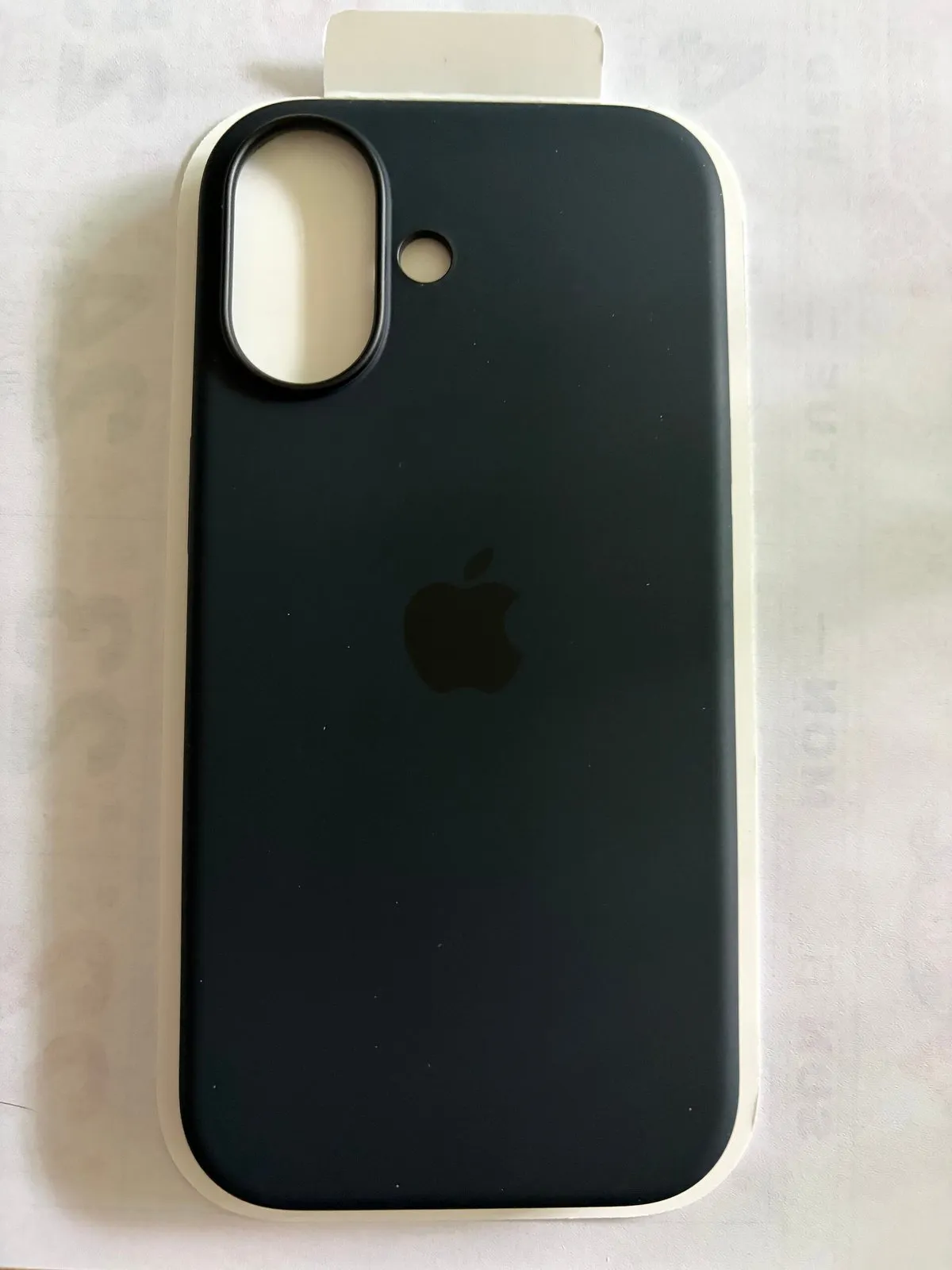 Чехол Apple Silicone Case MagSafe для iPhone 15 Pro — 3 фотоның 2-сі