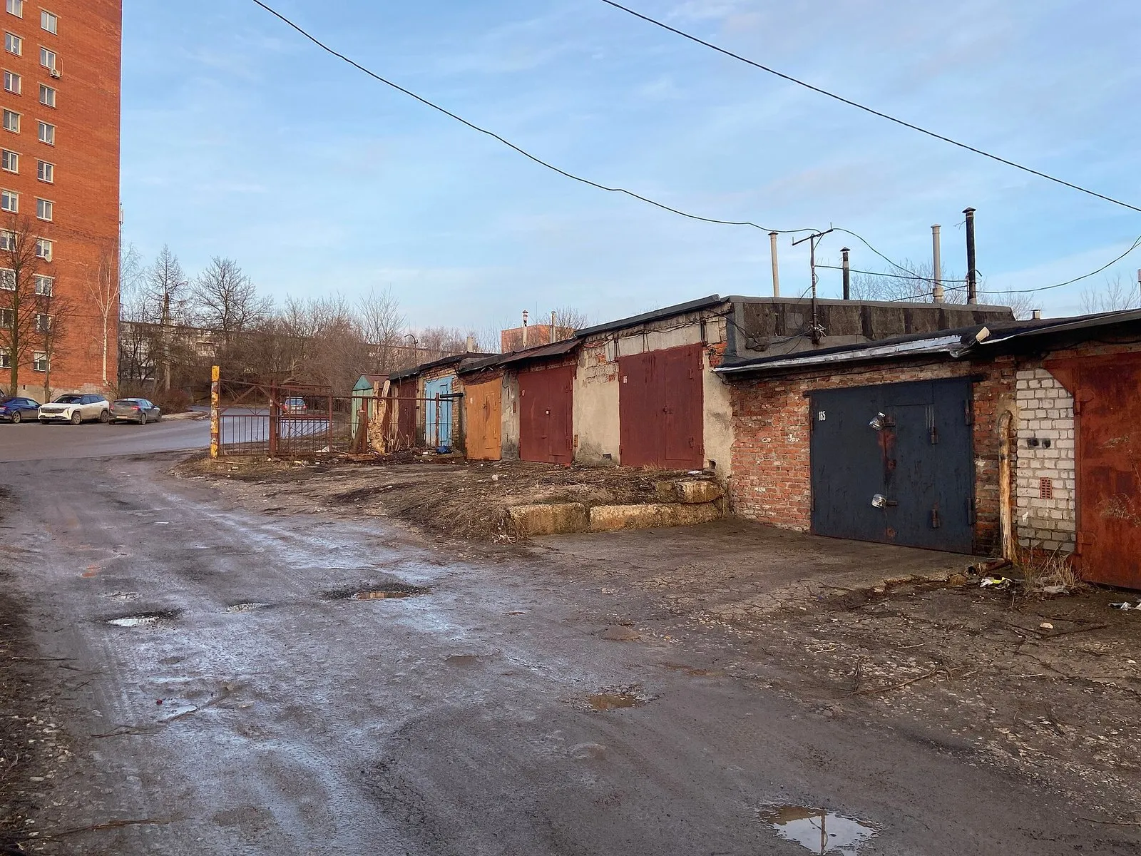 Гараж 24 м² в кооперативе, яма и погреб, охрана — Фото 2 из 3