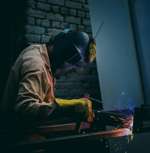 Электрогазосварщик 5 разряда, готов к вахте