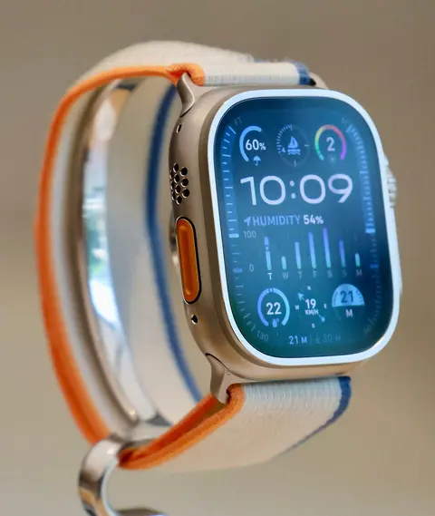 Apple Watch Ultra 2 49 мм, титан, Cellular, с чеком