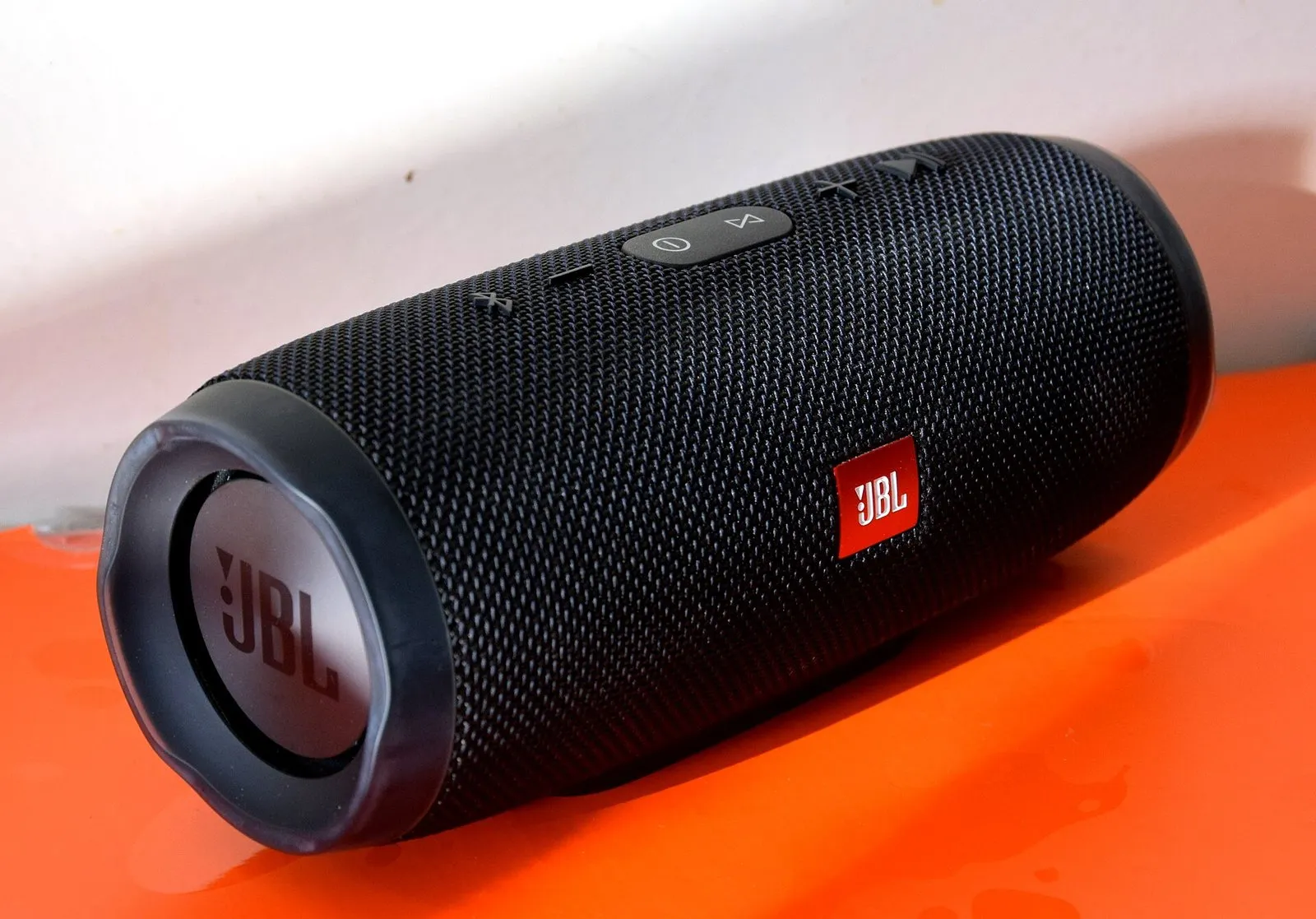 Колонка JBL Charge 5, синяя, как новая — Фото 2 из 3