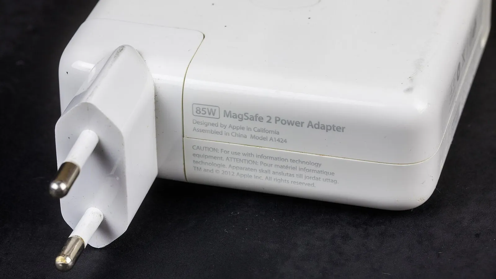 Оригинальный адаптер Apple 20W USB-C, новый — 3 фотоның 3-сі