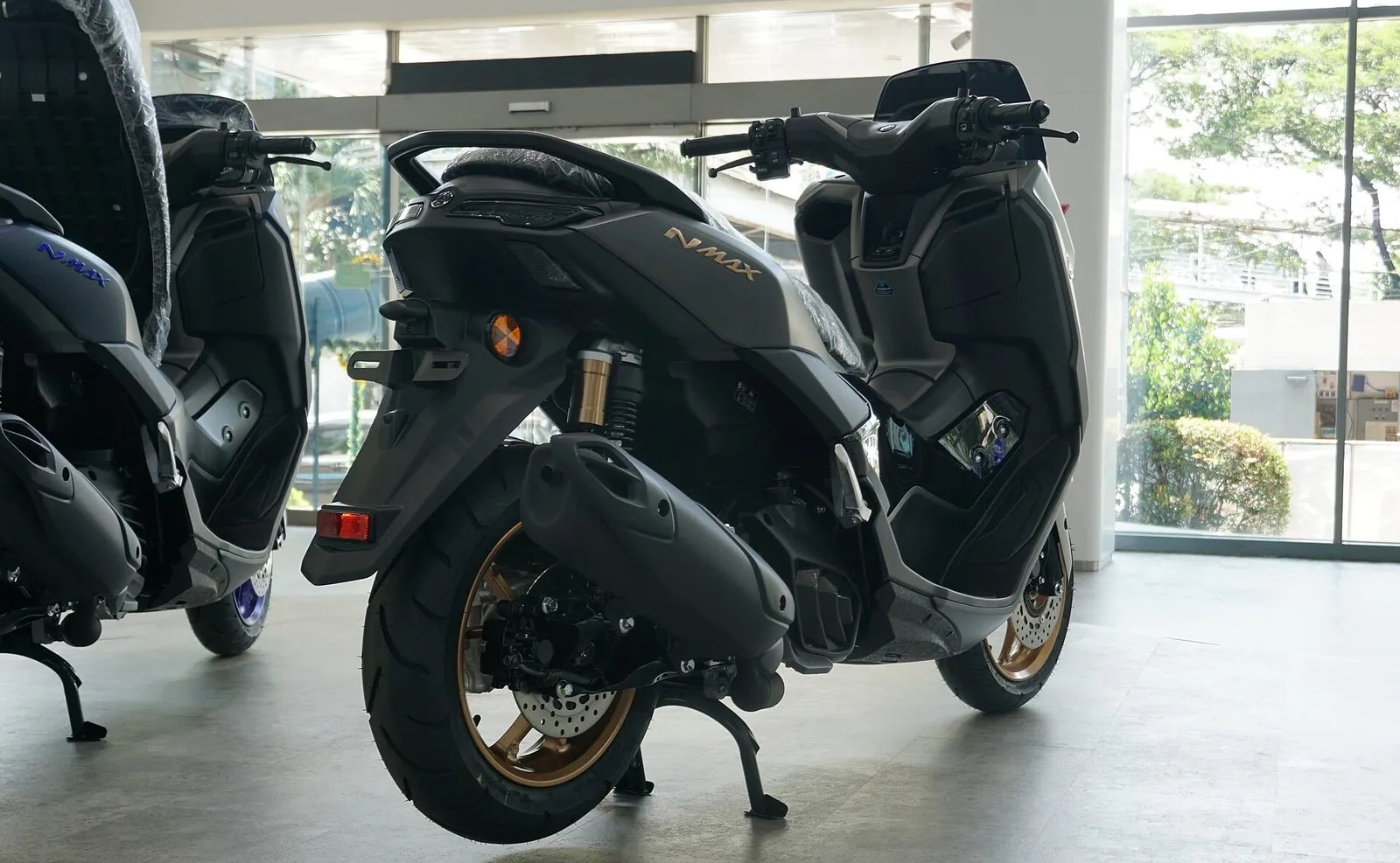Скутер Yamaha NMAX 155 2021 г. — Фото 2 из 4