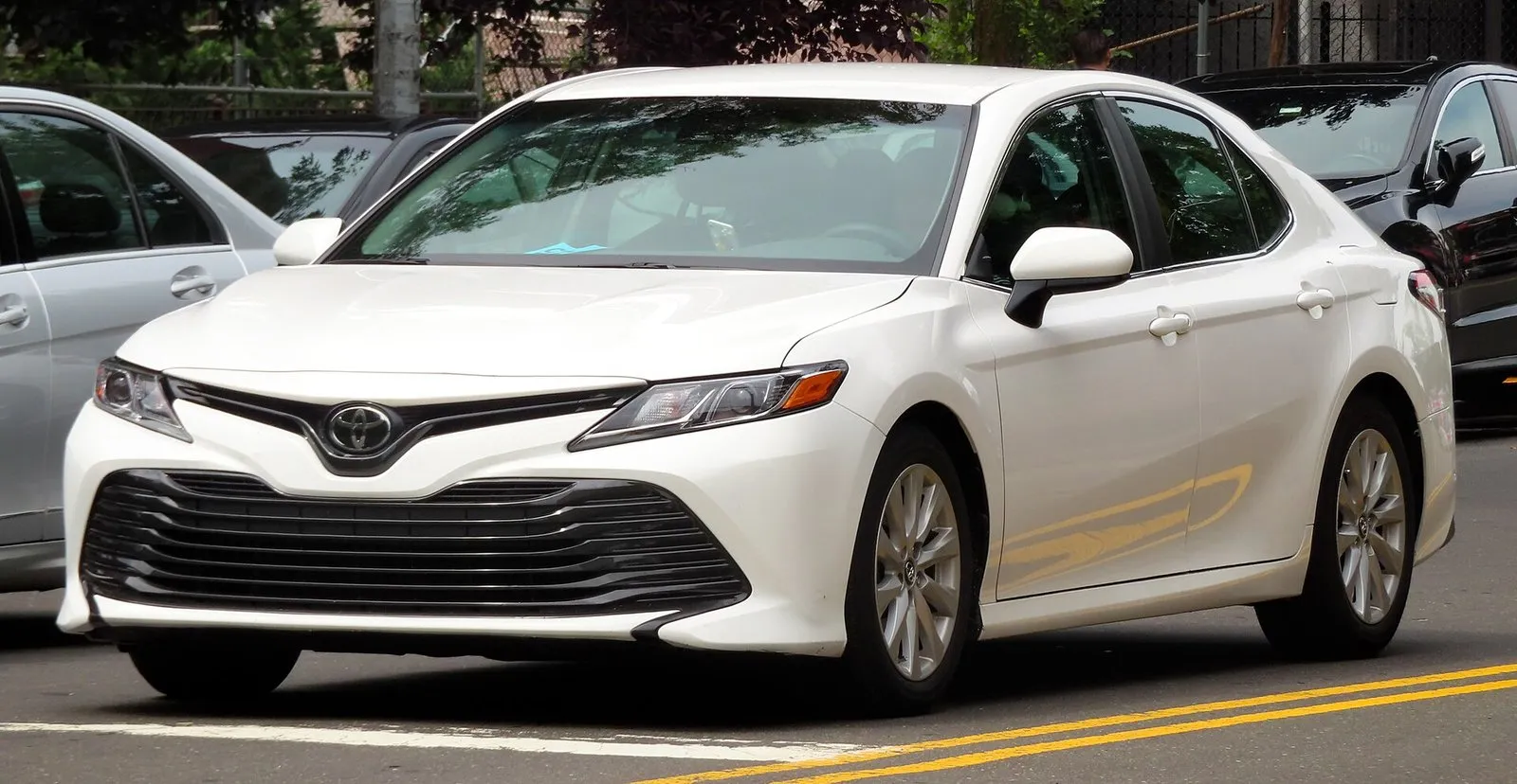 Toyota Camry 2019 г., 2.5 л, автомат — Фото 4 из 6