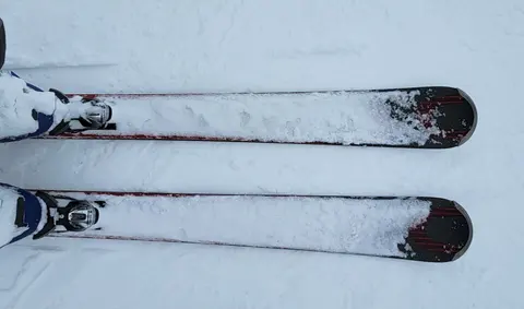 Горные лыжи Rossignol 163 см с креплениями