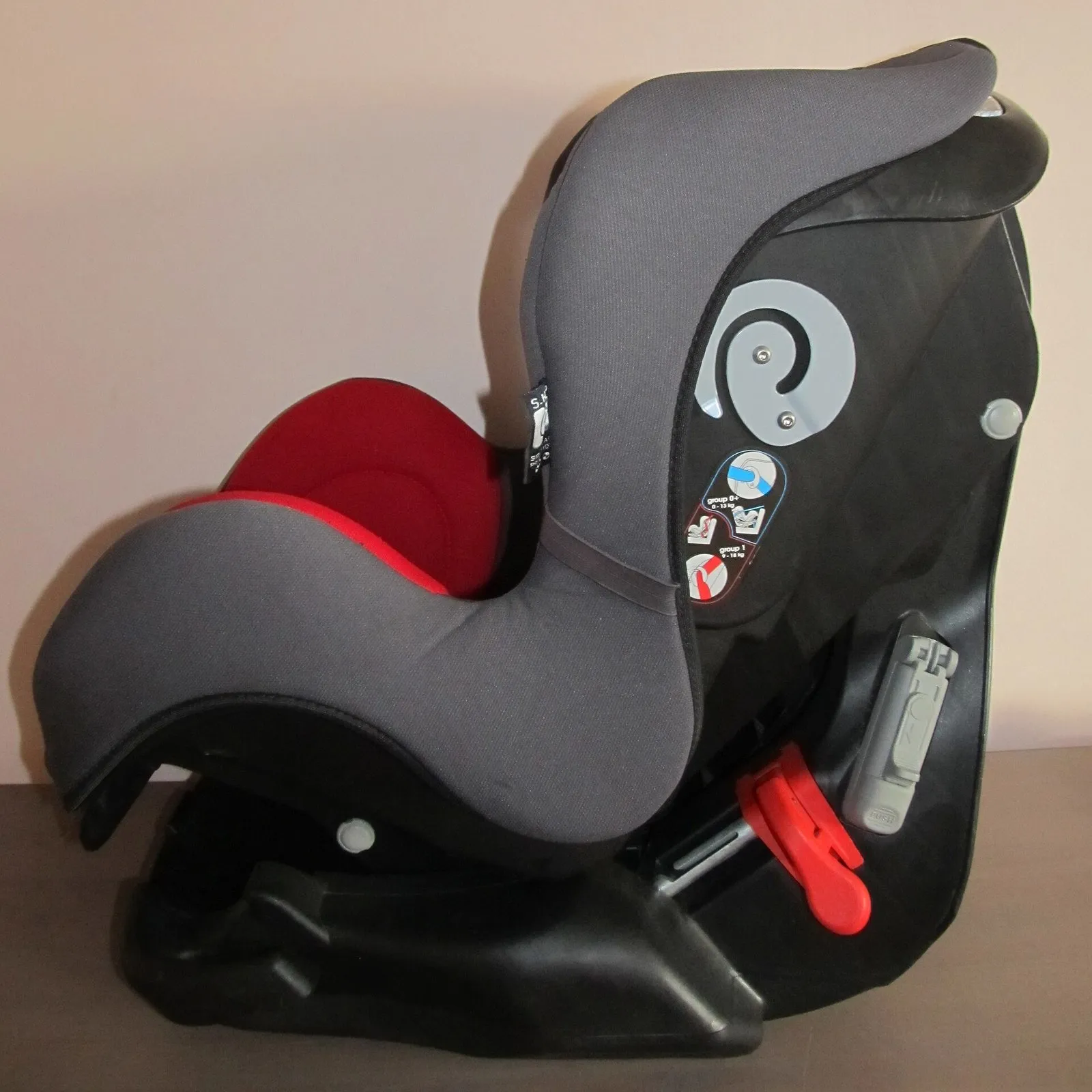 Автокресло Britax Römer Kidfix i-Size 15–36 кг — Фото 2 из 3