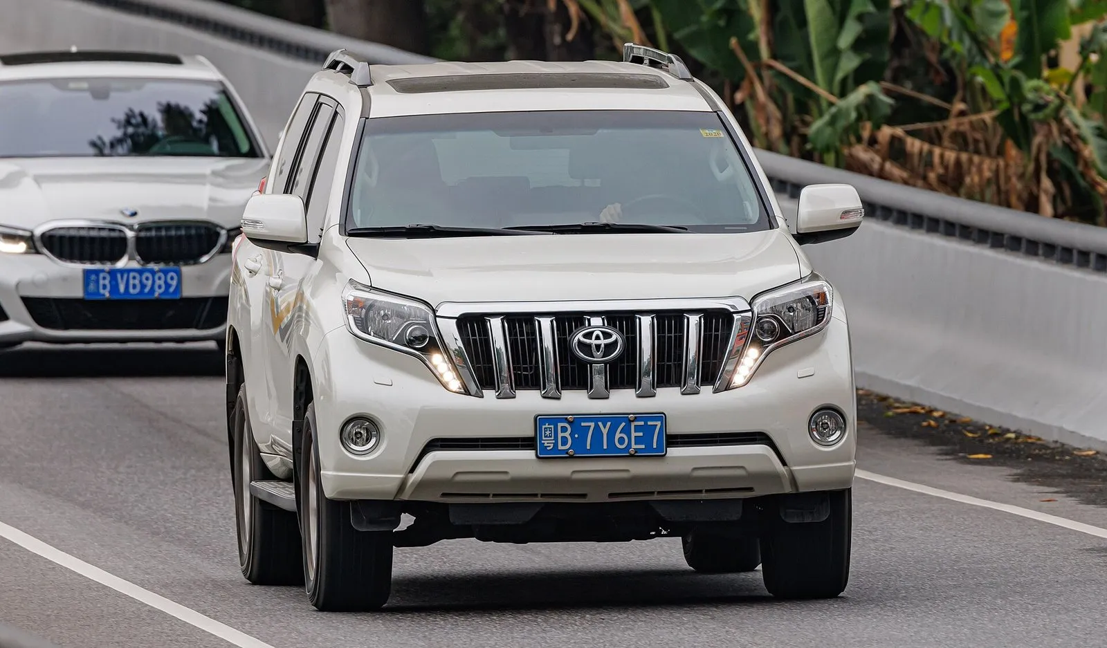 Toyota Land Cruiser Prado 2017 г., 4.0 л, автомат — 6 фотоның 6-сі