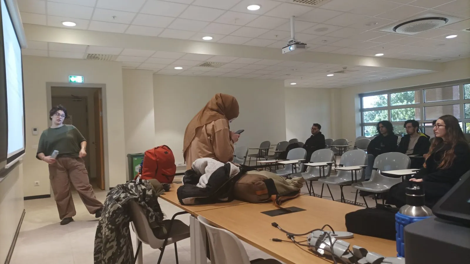 Подготовка к IELTS на 6.5+, английский для взрослых — 3 фотоның 2-сі