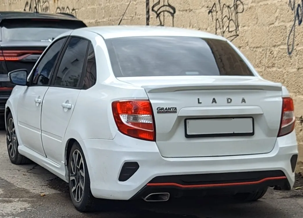 ВАЗ (Lada) Granta 2021 г., 1.6 л, механика — Фото 4 из 4