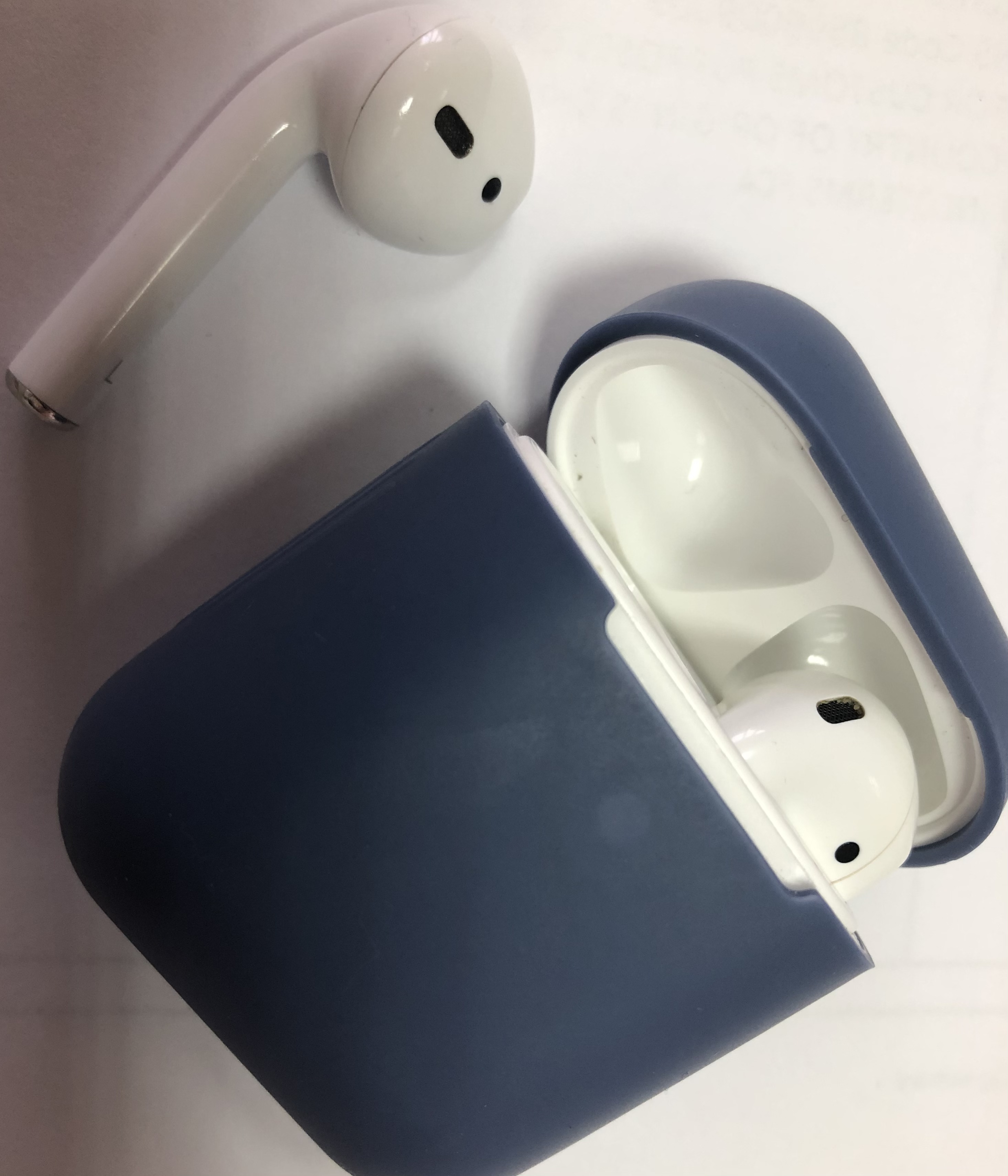 Наушники Apple Airpods MV7N2RU/A (White) в Алматы - цены, купить в ...