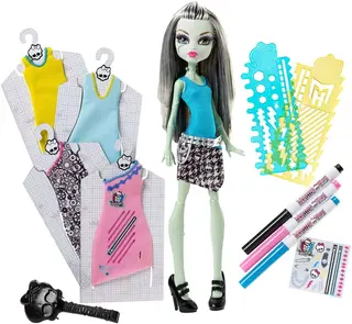 Кукла Monster High DNM27 "Модный Бутик Френки"