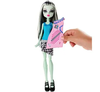 Кукла Monster High DNM27 "Модный Бутик Френки"