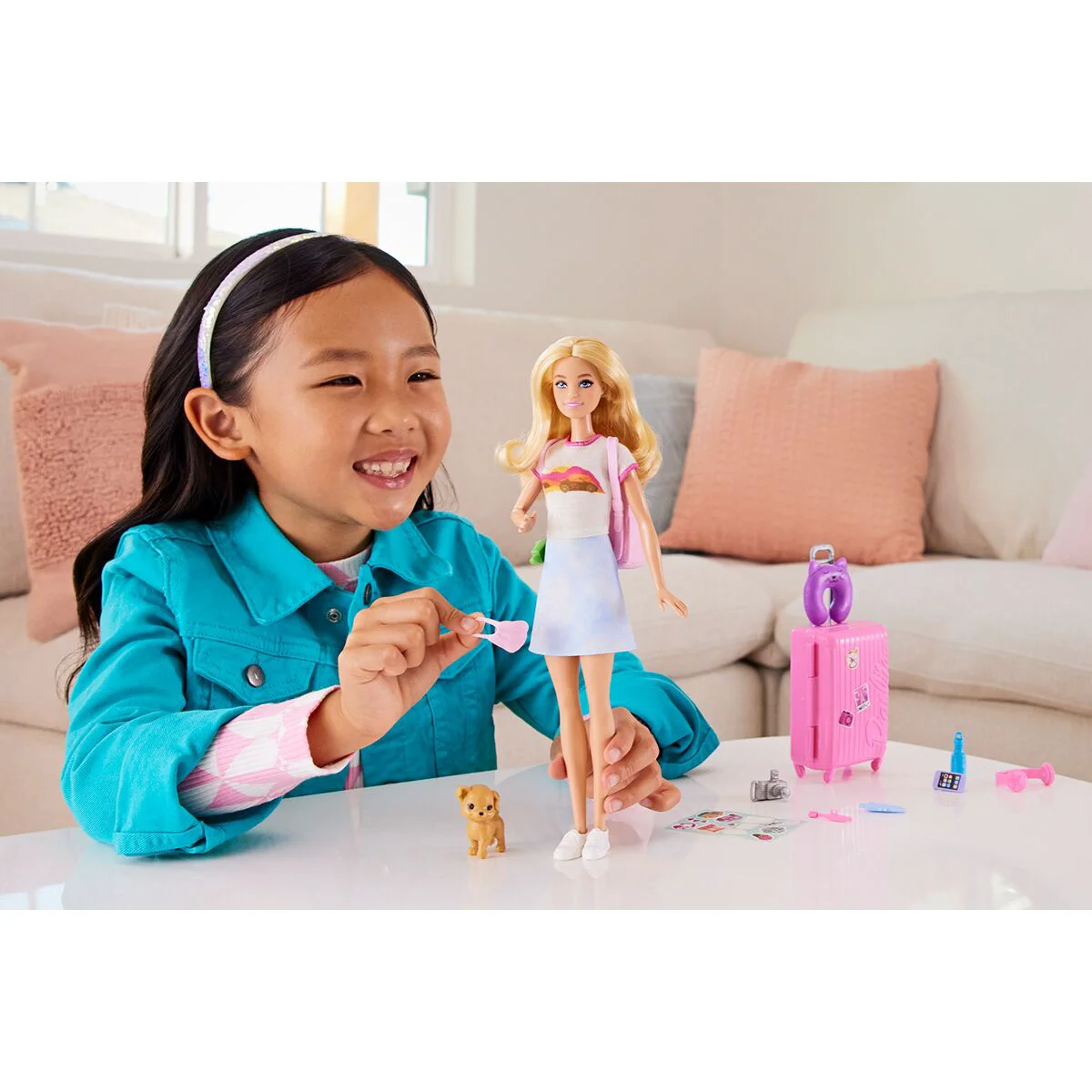 Игровой набор Barbie Core Dolls Подготовка к путешествию HJY180  - фото 3