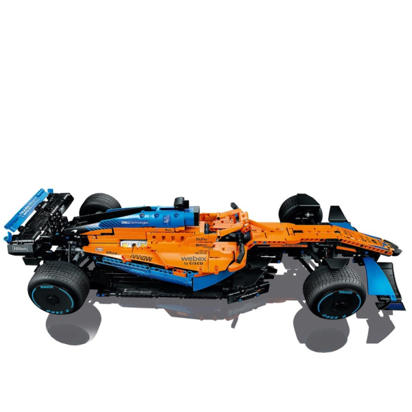 Конструктор LEGO Гоночный автомобиль McLaren Formula 1 42141
