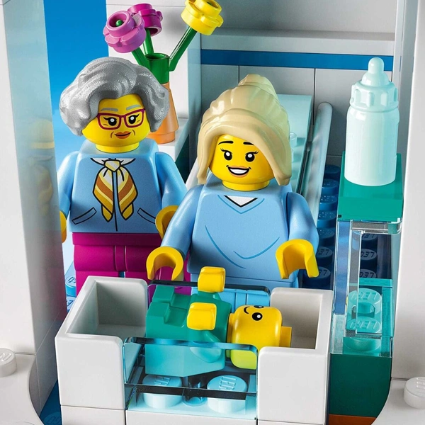 Конструктор LEGO Больница CITY 60330 / 816 деталей - фото 9