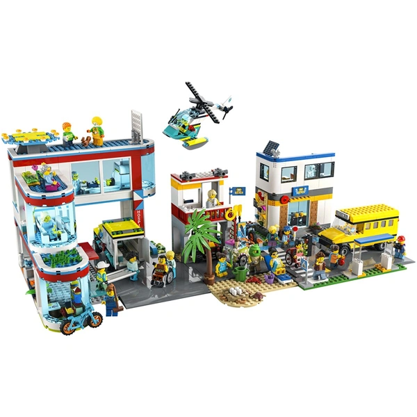 Конструктор LEGO Больница CITY 60330 / 816 деталей - фото 5