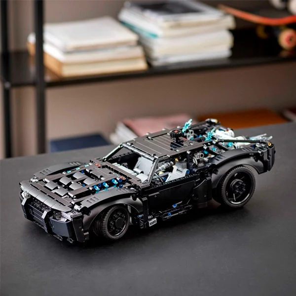 Конструктор Lego Бэтмен Бэтмобиль TECHNIC 42127 - фото 5