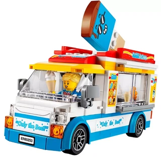 Конструктор LEGO City Грузовик мороженщика (60253) / 200 деталей