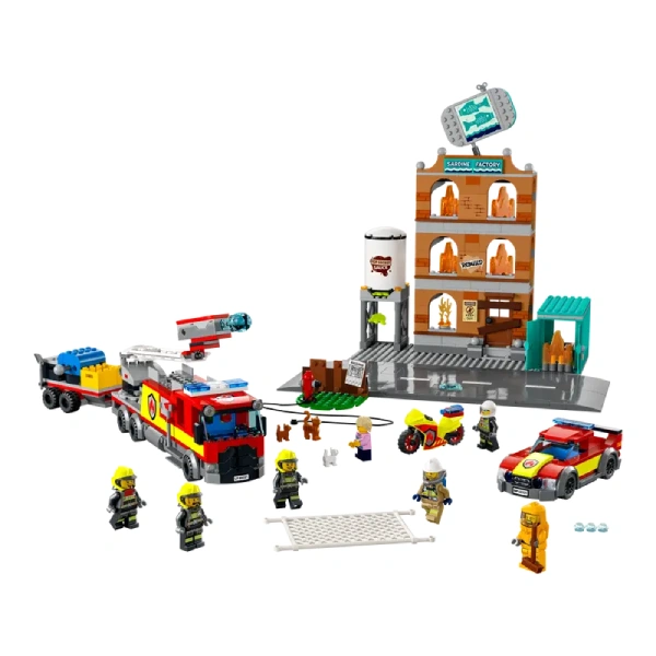 Конструктор LEGO City Пожарная команда (60321) / 766 деталей