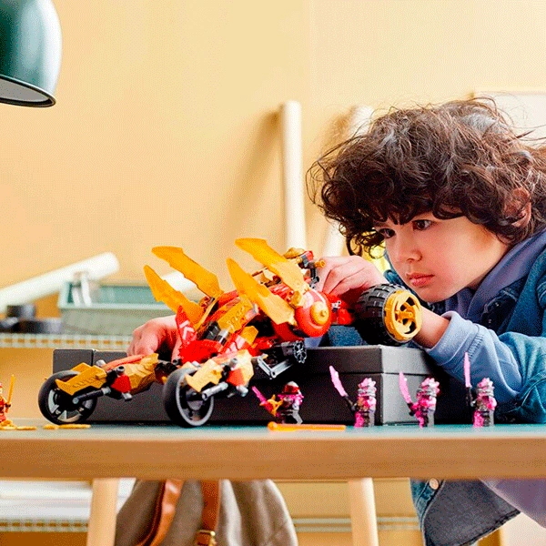Конструктор LEGO Ninjago Рейдер Золотого дракона Кая (71773) / 624 детали - фото 9