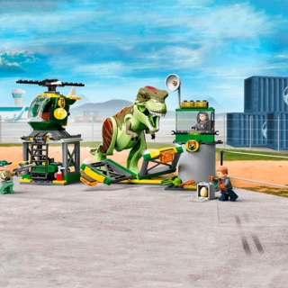 Конструктор Lego Jurassic World Побег тираннозавра (76944)