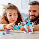 Конструктор LEGO Принцессы Дисней Ледяная конюшня Эльзы и Нокка (43209) / 53 детали - фото 6