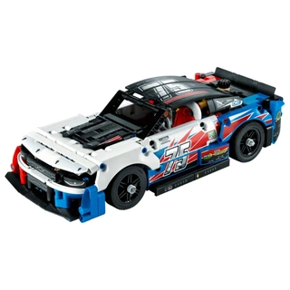Конструктор LEGO Technic NASCAR Next Gen Chevrolet Camaro ZL1 (42153) / 671 деталь