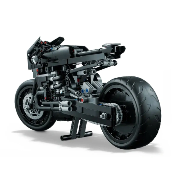Конструктор LEGO Technic Бэтмэн: Бэтцикл (42155) / 641 деталь - фото 4