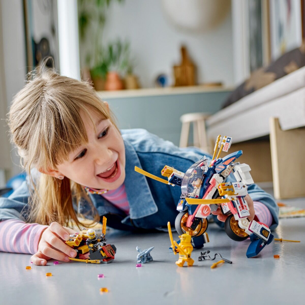 Конструктор LEGO Ninjago Гоночный трансформируемый мотоцикл-робот Соры (71792) / 384 деталей - фото 4