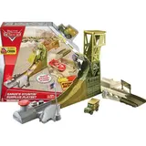 Мини игровой набор Cars 3 DJD90 "Трюкач Сардж"