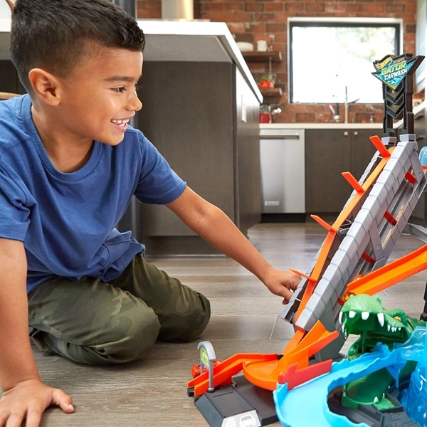 Игровой набор Hot Wheels FTB67 HW "Бешеная автомойка" - фото 8