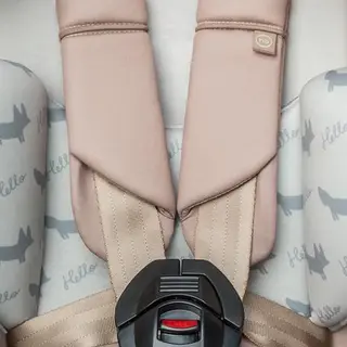 Детское автокресло Happy Baby Passenger V2 Stone