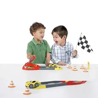 Игровой набор Ferrari Launcher Chicco (пусковая установка+машинка) 2г+