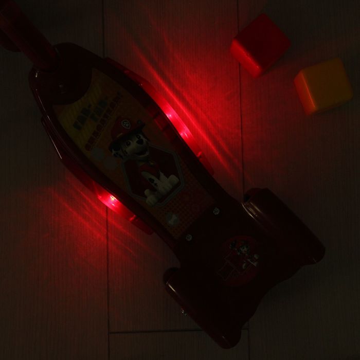 Щенячий патруль. Самокат "МАРШАЛ", 2017 музыка, свет, три колеса PVC d=130/110 мм, цвет красный 