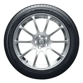 Летняя шина Yokohama Bluearth AE50 245/45 R17 99W