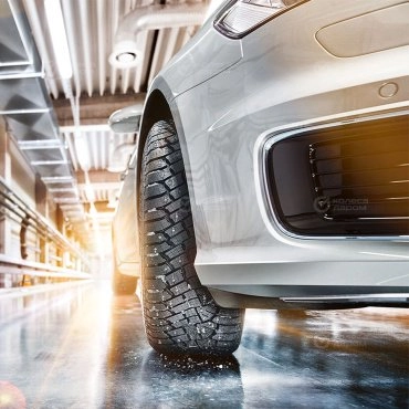 Continental IceContact 2 SUV 235/70 R16 106 T с шипами  - фото 5