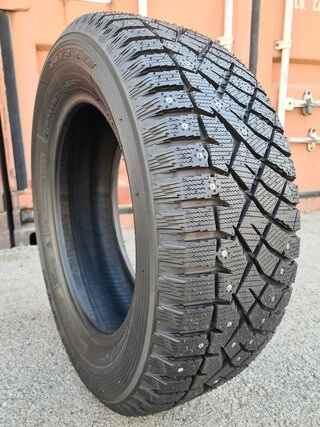 Nitto Therma Spike 235/55 R19 105 T шипуемая 