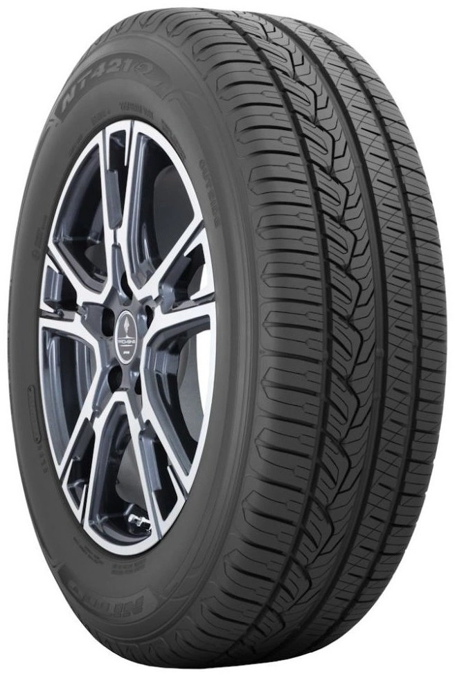 Nitto NT421Q 225/65 R17 106V 