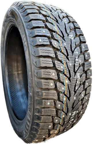 Kumho WI32 Корея 2024 245/50 R18 104 T с шипами 