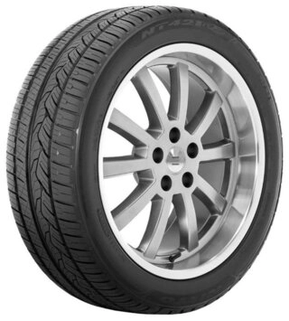 Шина Nitto NT421Q 215/60 R17 96V летняя 