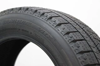 Шина Bridgestone Blizzak VRX 215/65 R16 98S зимняя 