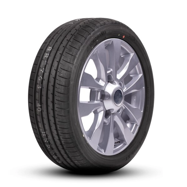 Шина Yokohama AE61 235/55 R17 99H летняя 