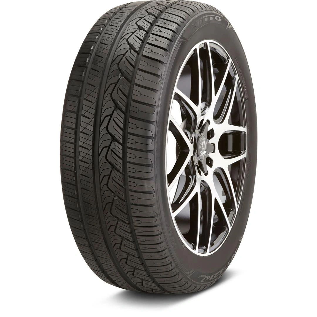 Шина Nitto NT421Q 215/60 R16 99V летняя 