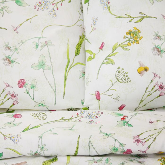 Постельное Белье С Цветами Купить