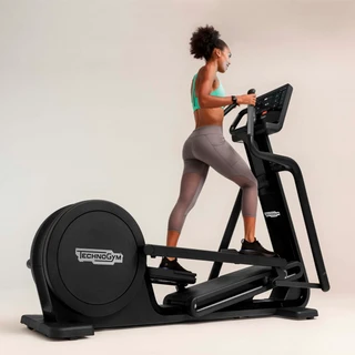 Эллиптический тренажер Technogym New Synchro Artis Live