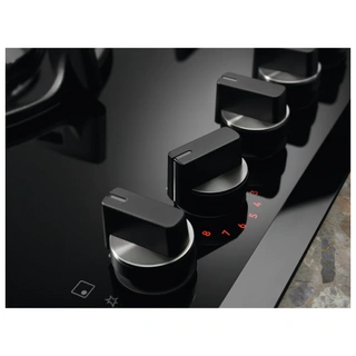 Газовая варочная поверхность Electrolux GPE365YPB